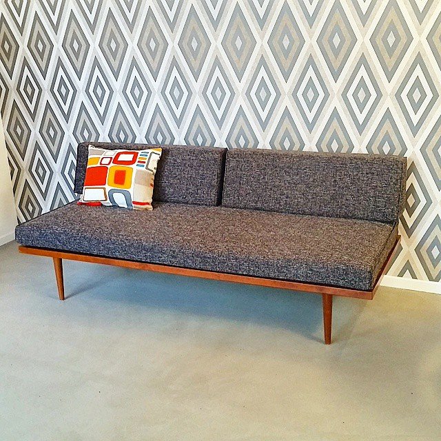The Classic Daybed *With Free Shipping